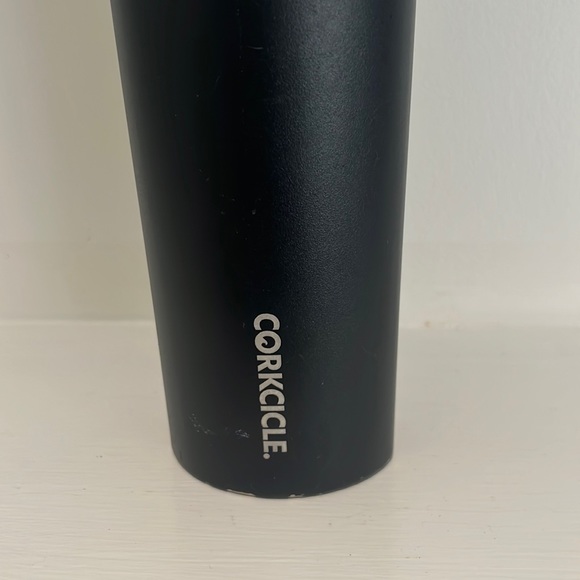 Corkcicle Classic Canteen Water Bottle, Screw Cap, Insulated Stainless Steel - Picture 4 of 6